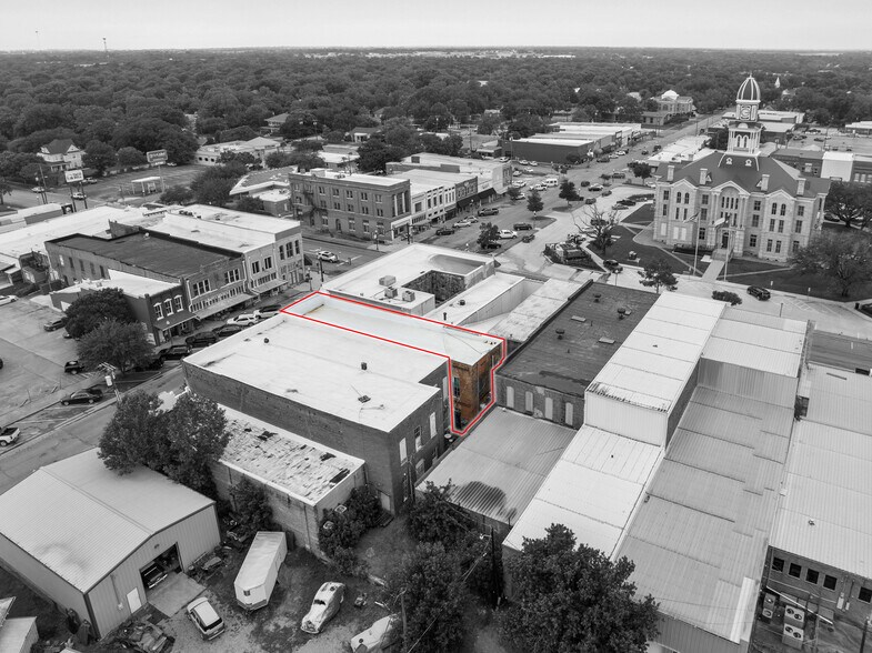 318 N Main St, Bonham, TX à vendre - Aérien - Image 2 de 29