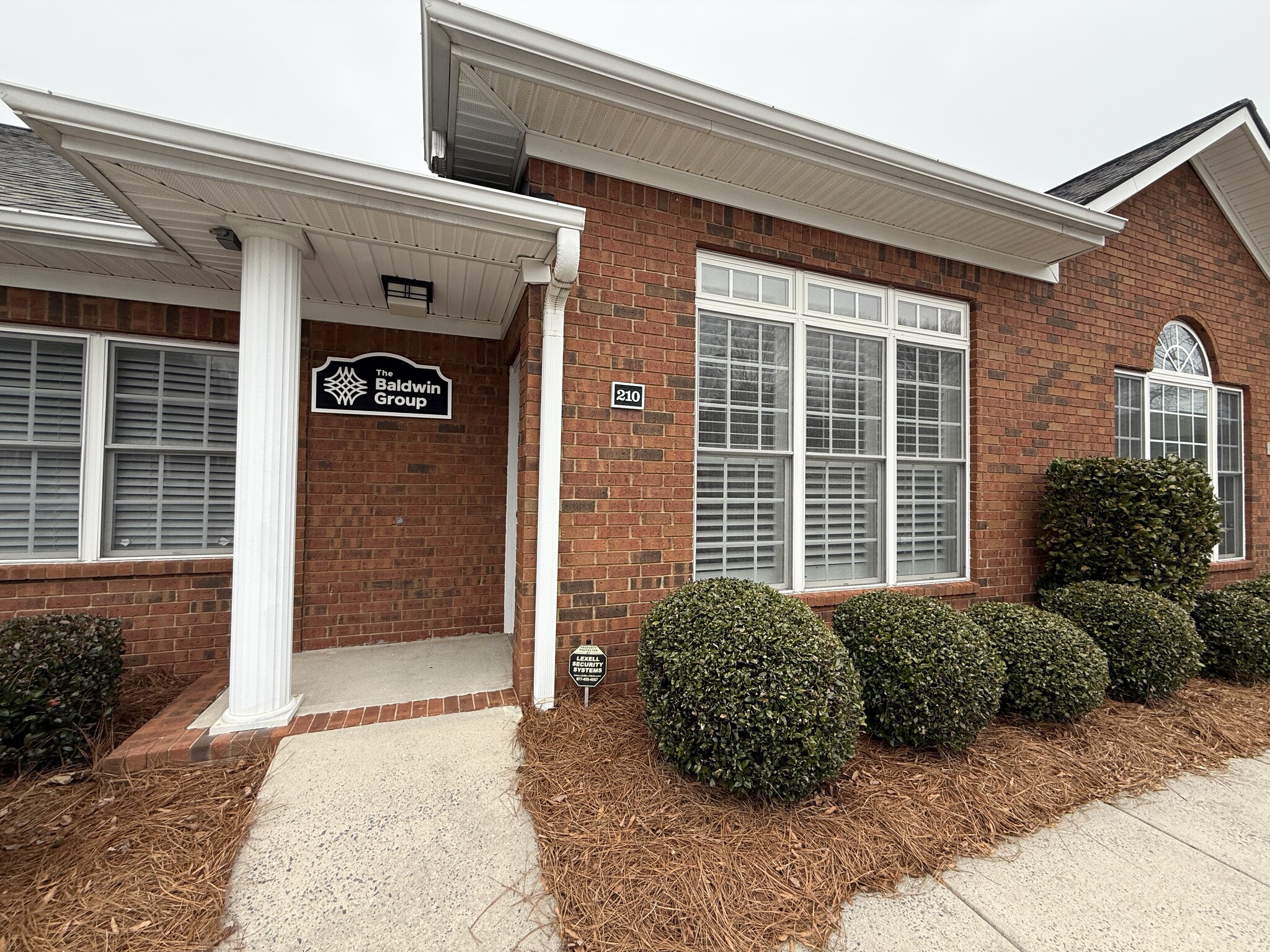 4595 Towne Lake Pky, Woodstock, GA for sale Building Photo- Image 1 of 27