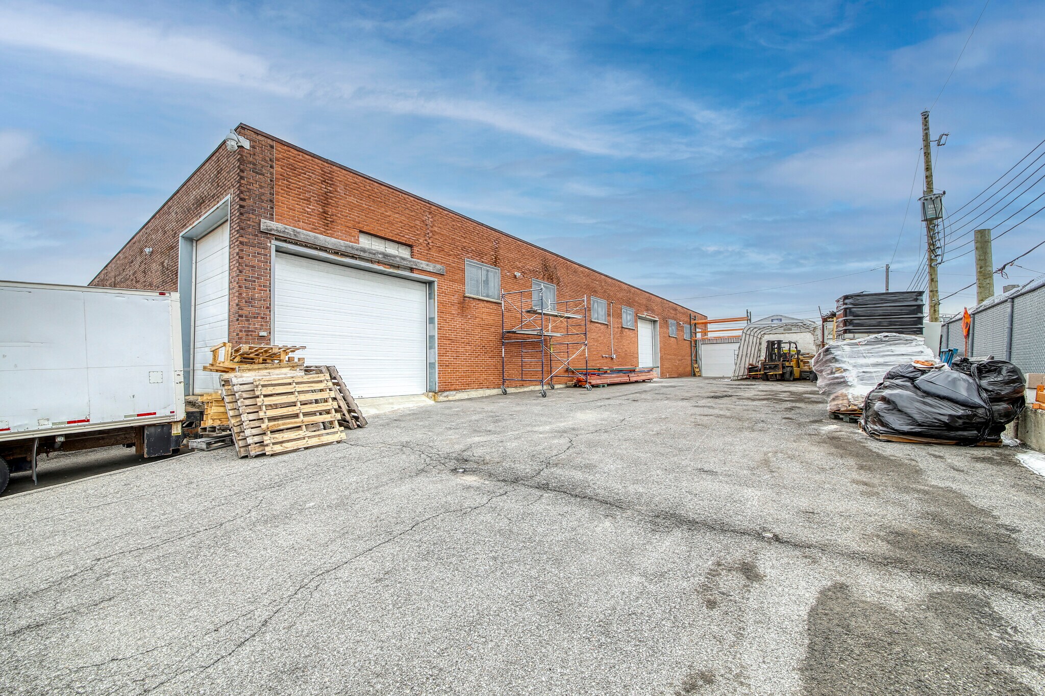 10811 Av Cantin, Montréal, QC à vendre Photo principale- Image 1 de 1