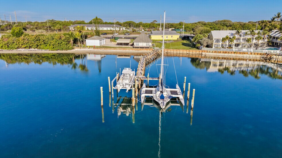 18947 SE Federal Hwy, Jupiter, FL à vendre - Photo du bâtiment - Image 3 de 15