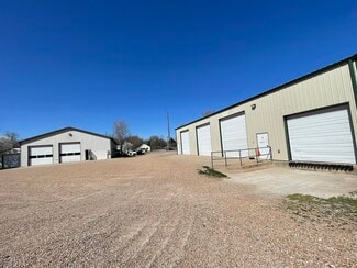 Plus de détails pour 325 W 6th Ave, El Dorado, KS - Industriel à louer