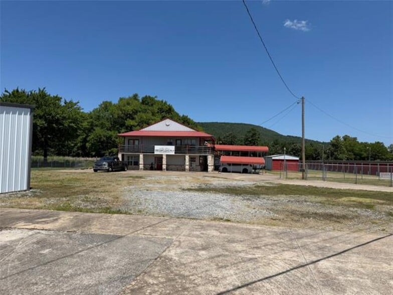 500 1st St, Clayton, OK à vendre - Photo du bâtiment - Image 3 de 22
