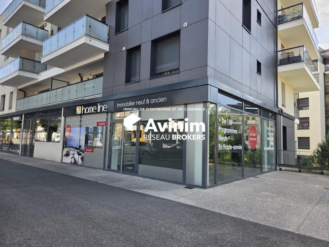 Retail in Annecy for lease Building Photo- Image 1 of 10