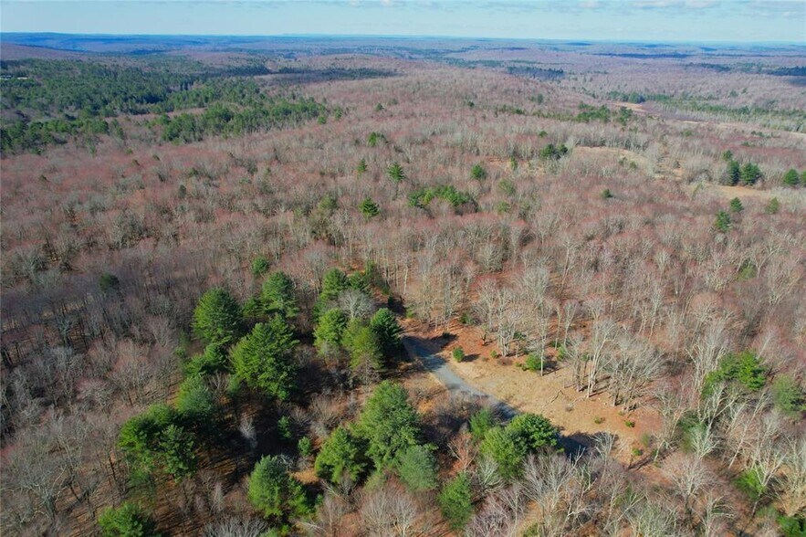 118 Hilltop Rd, Monticello, NY à vendre - Photo du bâtiment - Image 3 de 30