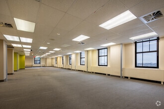 360 Rue Saint-Jacques, Montréal, QC for lease Interior Photo- Image 1 of 2