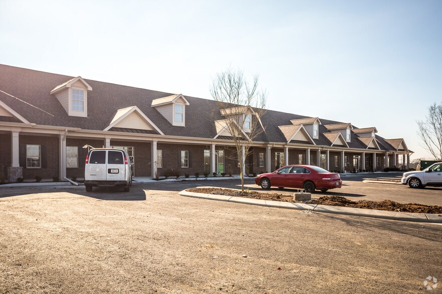 1528 Hunt Club Blvd, Gallatin, TN à louer - Photo du bâtiment - Image 2 de 8