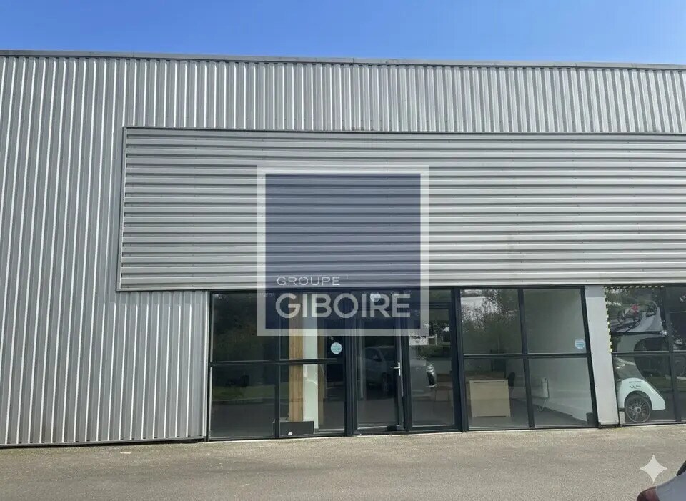 Industrial in Thorigné-Fouillard for lease Building Photo- Image 1 of 8