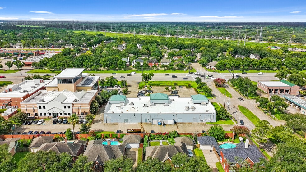 4403-4411 Highway 6, Sugar Land, TX for sale - Building Photo - Image 3 of 12