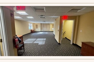 41-11 Bell Blvd, Bayside, NY for lease Interior Photo- Image 1 of 2