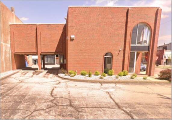 202 N Harrison St, Alexandria, IN à vendre - Photo du bâtiment - Image 3 de 4