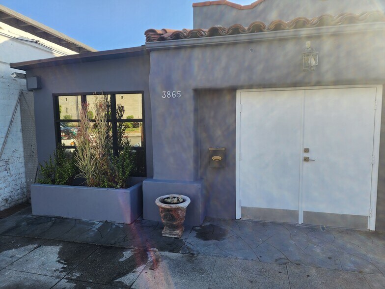 3861 Jasmine Ave, Culver City, CA à louer - Photo du bâtiment - Image 3 de 42