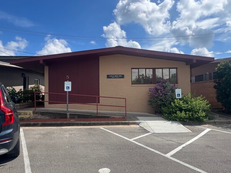 2911 Medical Arts, Austin, TX for lease - Building Photo - Image 1 of 15