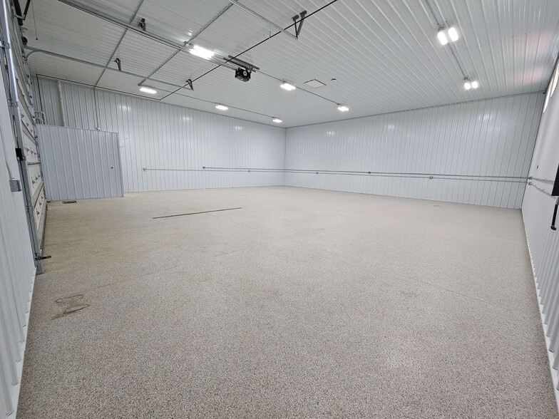 2000 E Manville Street, Tea, SD for lease - Interior Photo - Image 2 of 4