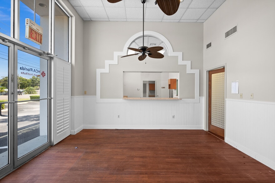 13540 Walsingham Rd, Largo, FL for sale - Building Photo - Image 3 of 12