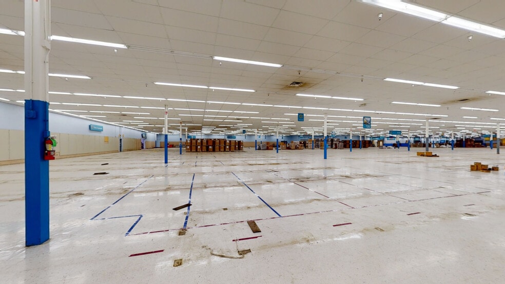 1229 NW Evangeline Trwy, Lafayette, LA for lease - Matterport 3D Scan - Image 3 of 14