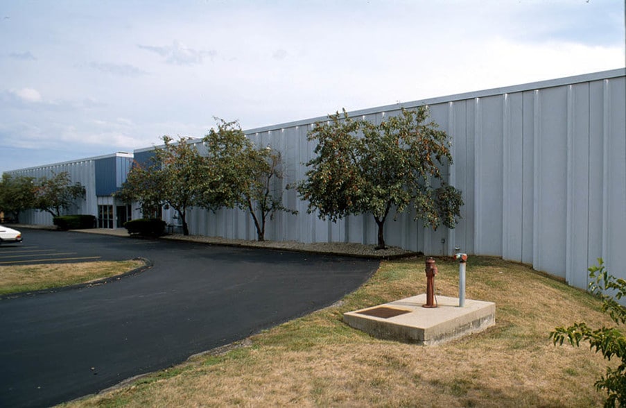 6245 Creek Rd, Blue Ash, OH for lease - Building Photo - Image 3 of 6