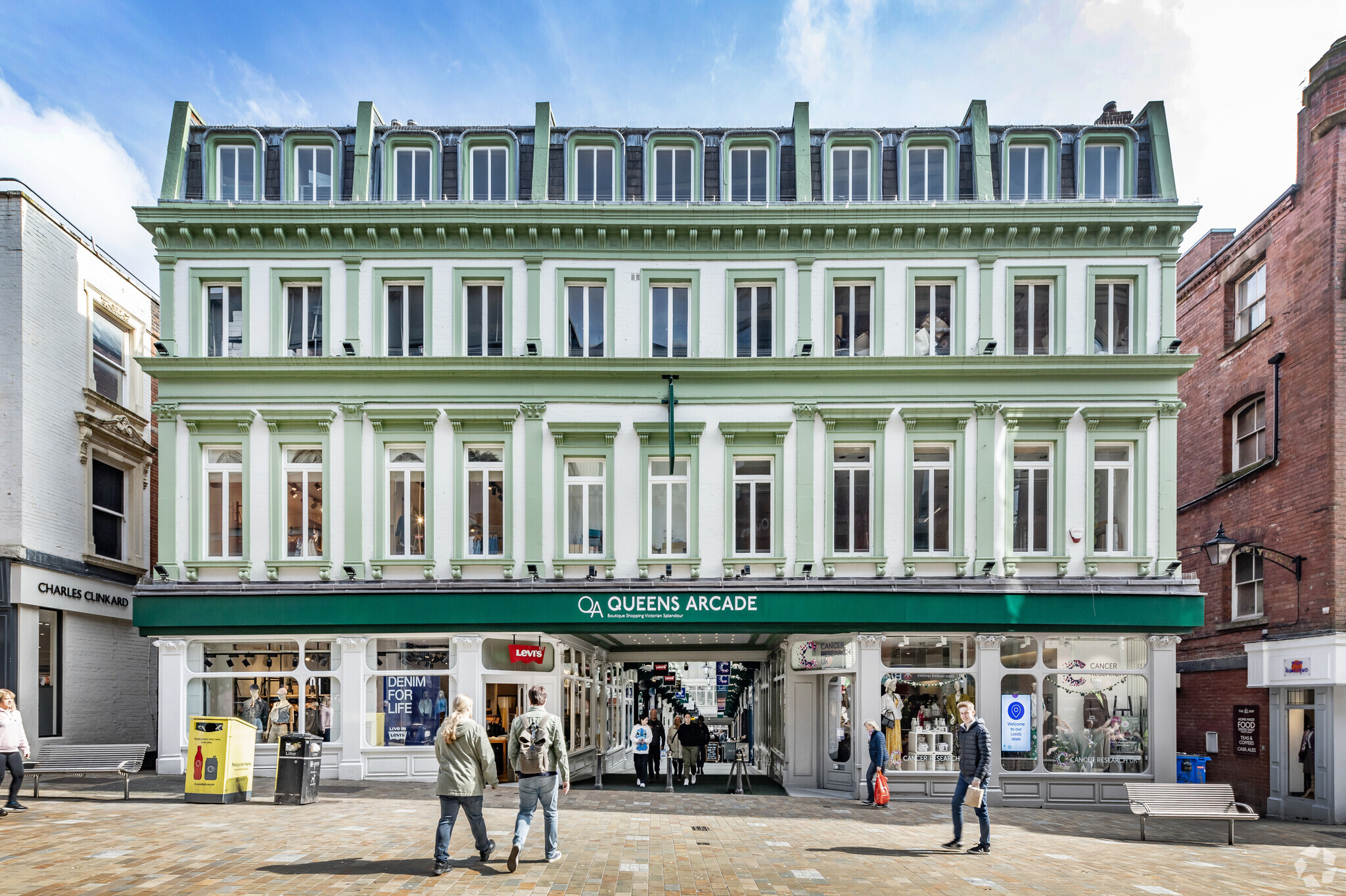 Briggate, Leeds for lease Building Photo- Image 1 of 27