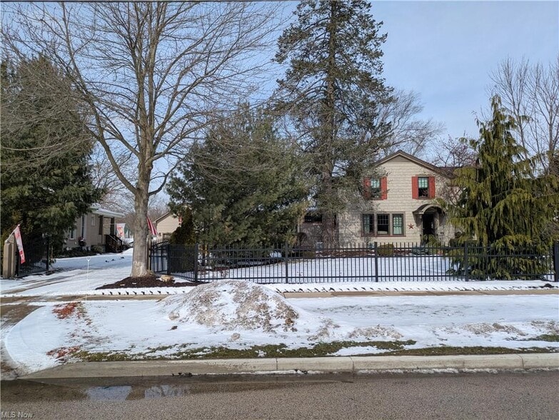 17 W Walnut St, Jefferson, OH for sale - Building Photo - Image 3 of 7
