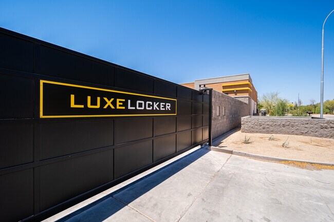 More details for 390 Enterprise Pl, Chandler, AZ - Specialty for Sale