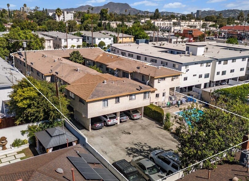 5643 Laurel Canyon Blvd, Valley Village, CA for sale - Building Photo - Image 2 of 7