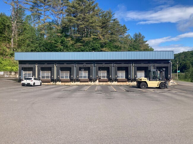 Plus de détails pour 4 Old Route 10, Enfield, NH - Industriel à louer