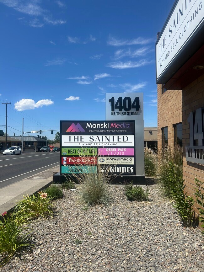 Plus de détails pour 1404 NE 3rd St, Bend, OR - Commerce de détail à louer