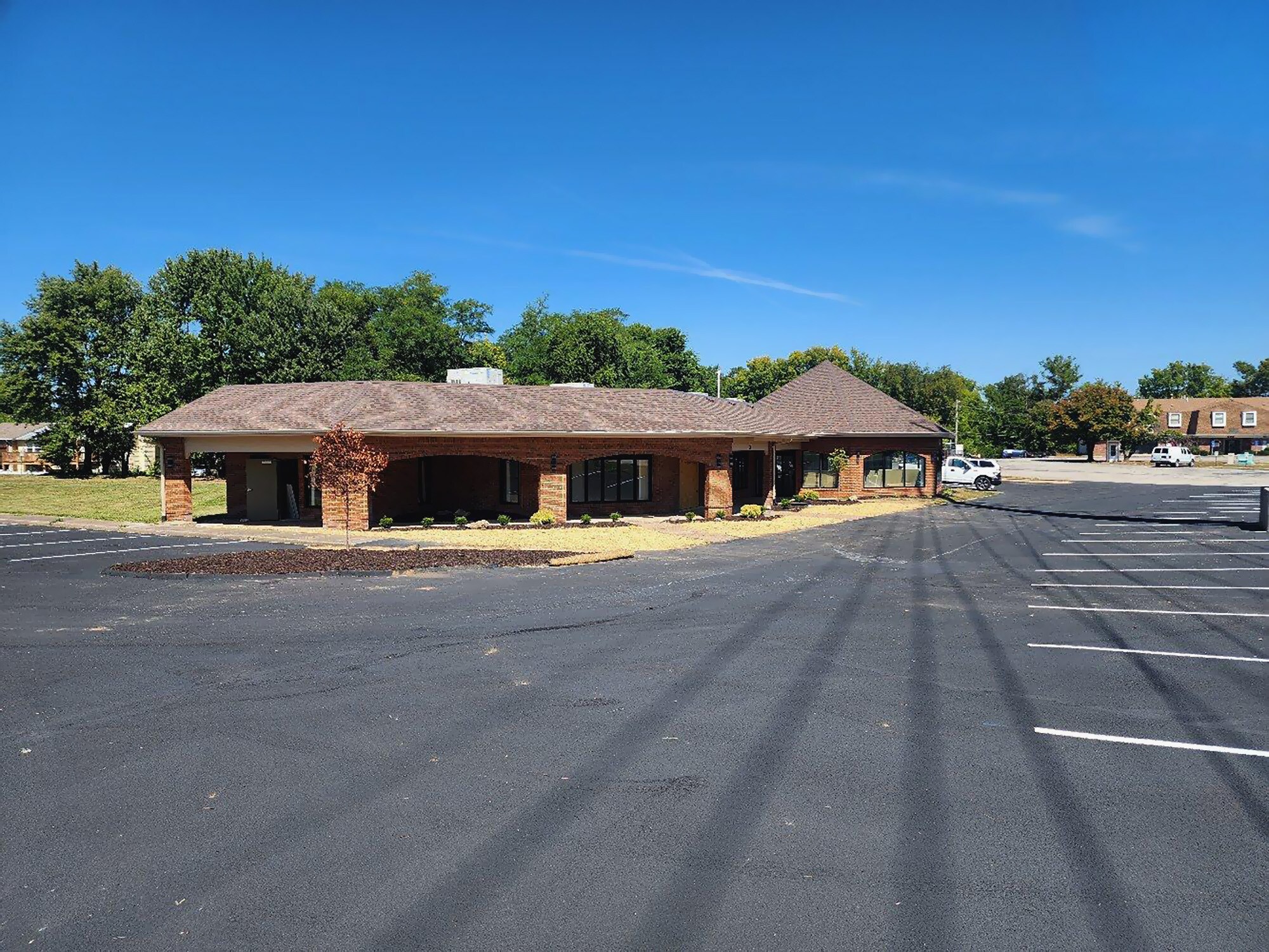 514 Jungermann Rd, Saint Peters, MO for lease Interior Photo- Image 1 of 5