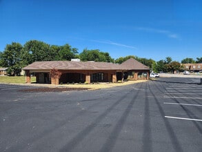 514 Jungermann Rd, Saint Peters, MO for lease Interior Photo- Image 1 of 5