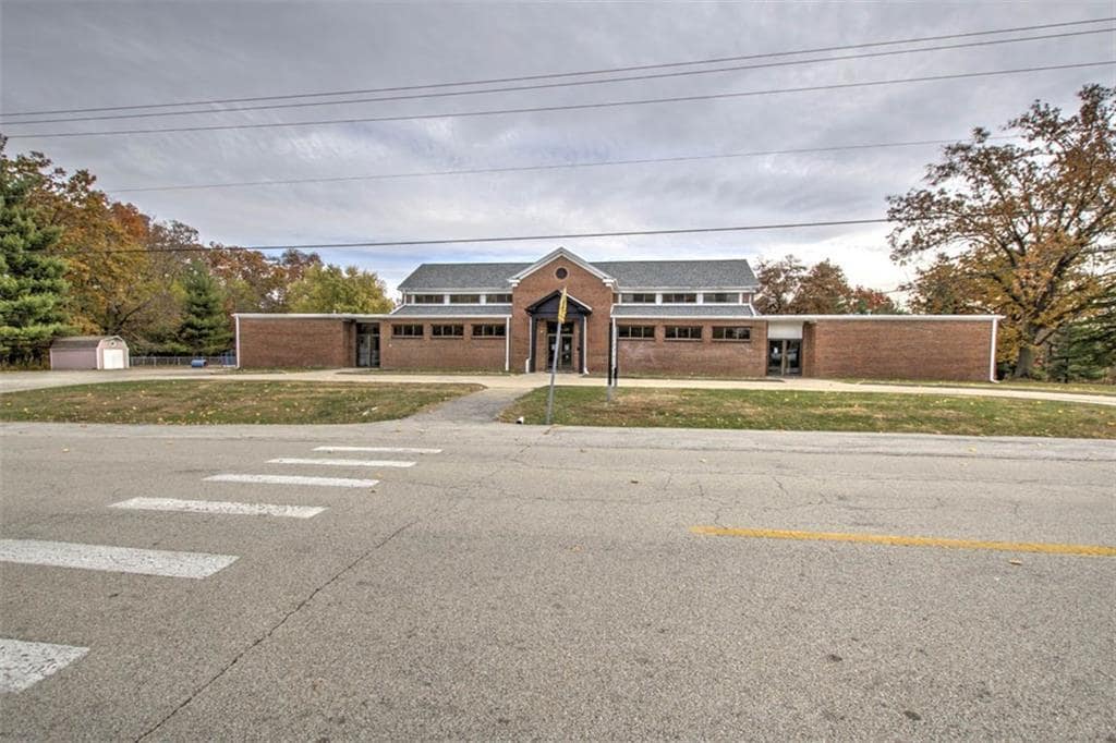 1050 S 44th St, Decatur, IL for sale Primary Photo- Image 1 of 3