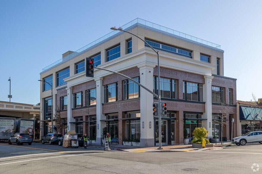 300 S Ellsworth Ave, San Mateo, CA à louer - Photo du bâtiment - Image 1 de 6