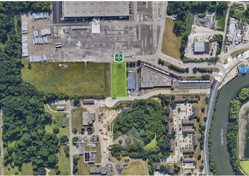 100 Macomb Daily Dr, Mount Clemens, MI for sale - Aerial - Image 2 of 4