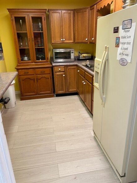 111 Industrial Way SW, Cleveland, TN for sale - Building Photo - Image 3 of 6