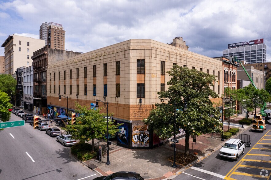 1901 3rd Ave N, Birmingham, AL à vendre - Photo du bâtiment - Image 1 de 8