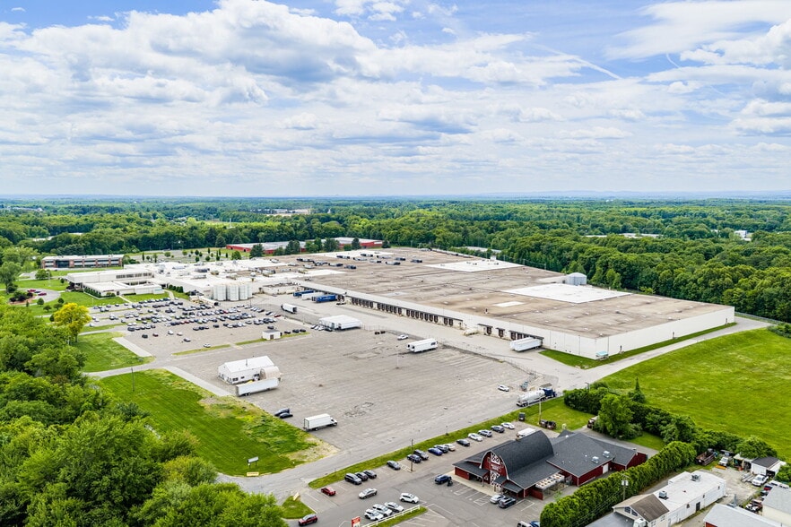 443 Shaker Rd, East Longmeadow, MA for lease - Aerial - Image 2 of 8