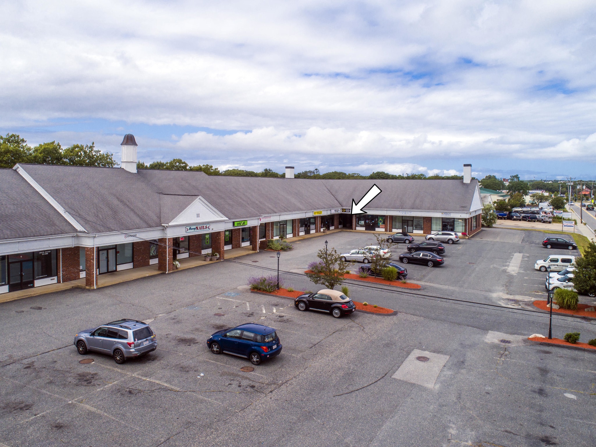 11 Enterprise Rd, Hyannis, MA à louer Photo principale- Image 1 de 22