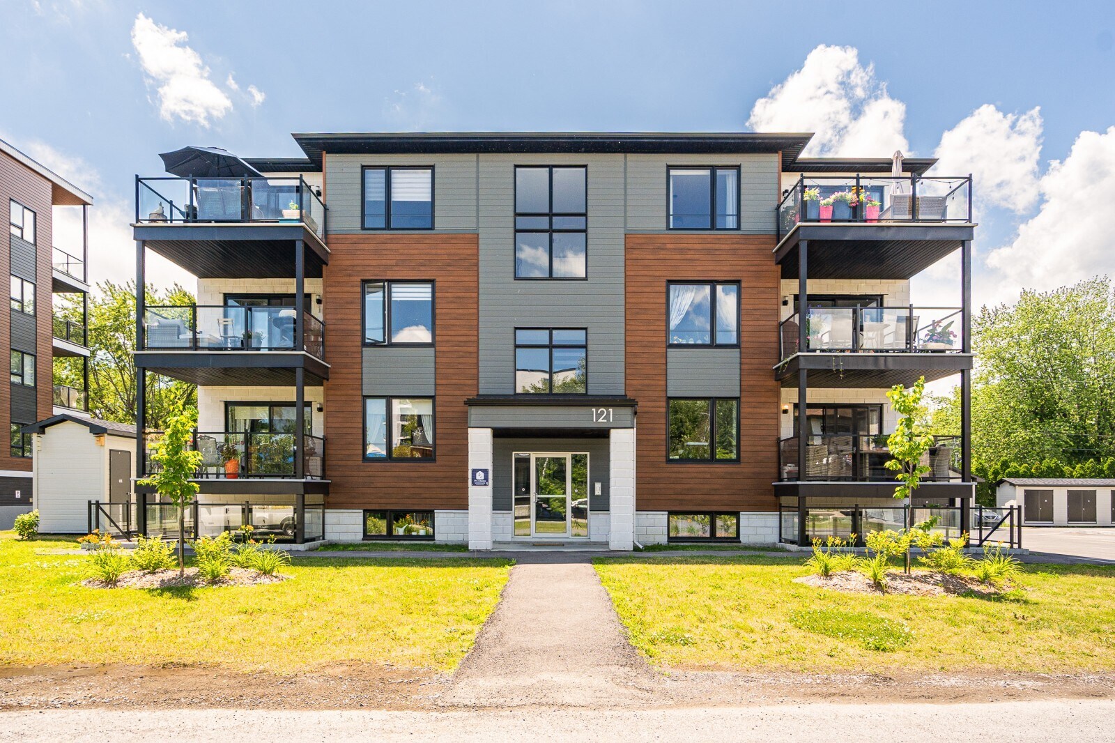 121 6e Av, Saint-zotique, QC à vendre Photo principale- Image 1 de 1