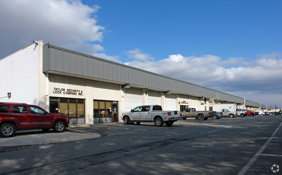 8501-8585 Atlas Dr, Gaithersburg, MD for lease - Primary Photo - Image 1 of 20