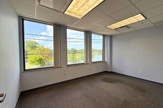1 Post Rd, Fairfield, CT for lease Interior Photo- Image 2 of 6