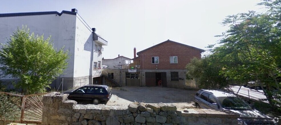 Zona centro, Hoyo de Manzanares, Madrid à vendre - Photo du bâtiment - Image 2 de 6