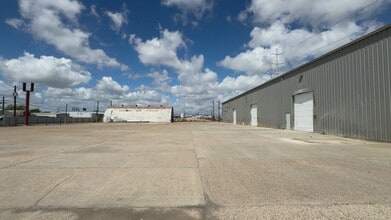 2434 Etring Ave, Corpus Christi, TX for lease - Commercial Listing Video 
