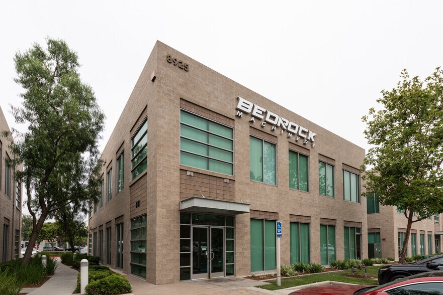 8925 Research Dr, Irvine, CA for lease - Building Photo - Image 1 of 34