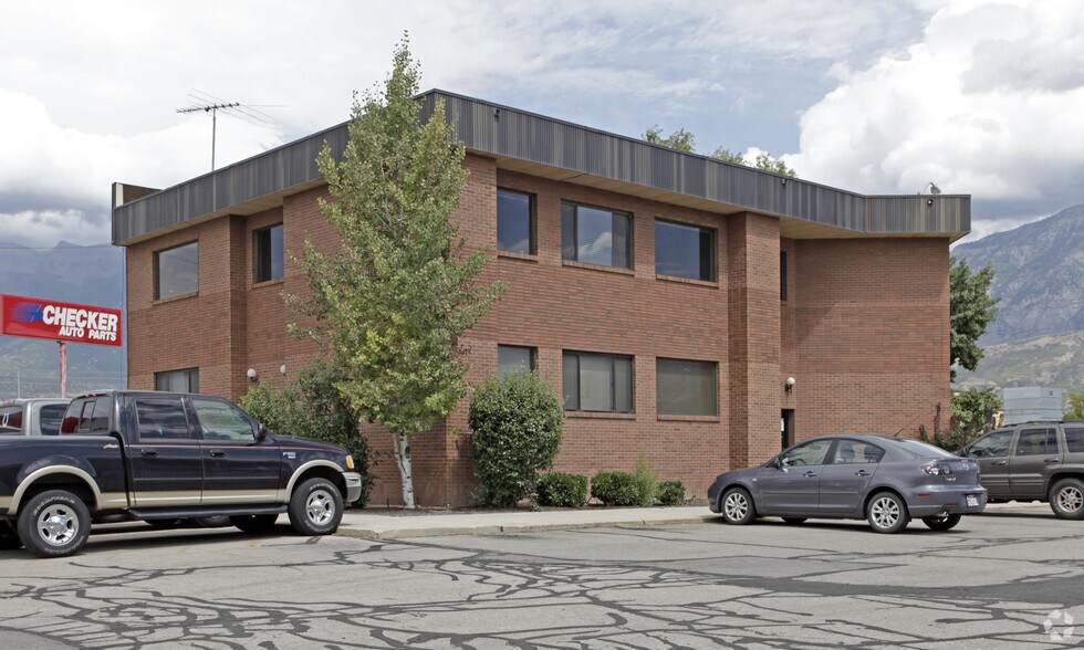 898 S State St, Orem, UT à louer - Photo du bâtiment - Image 2 de 13