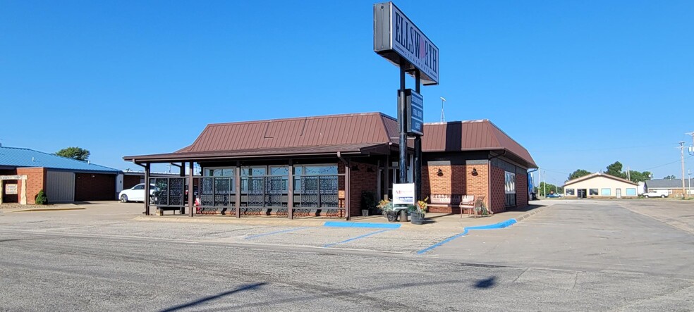 1416 Foster Rd, Ellsworth, KS for sale - Primary Photo - Image 1 of 1