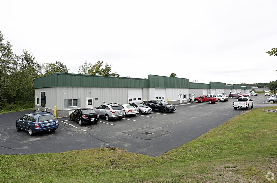 2 Lincoln Ave, Scarborough, ME à louer - Photo principale - Image 1 de 15