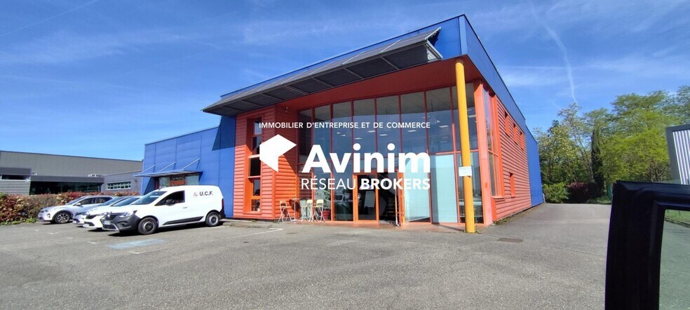 Office in Villeneuve-lès-Bouloc for lease - Building Photo - Image 2 of 3