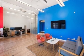 619-705 Soquel Ave, Santa Cruz, CA à louer Photo intérieure- Image 2 de 9