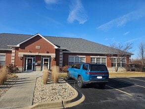 11516 NE 183rd Pl, Orland Park, IL for lease Building Photo- Image 1 of 10