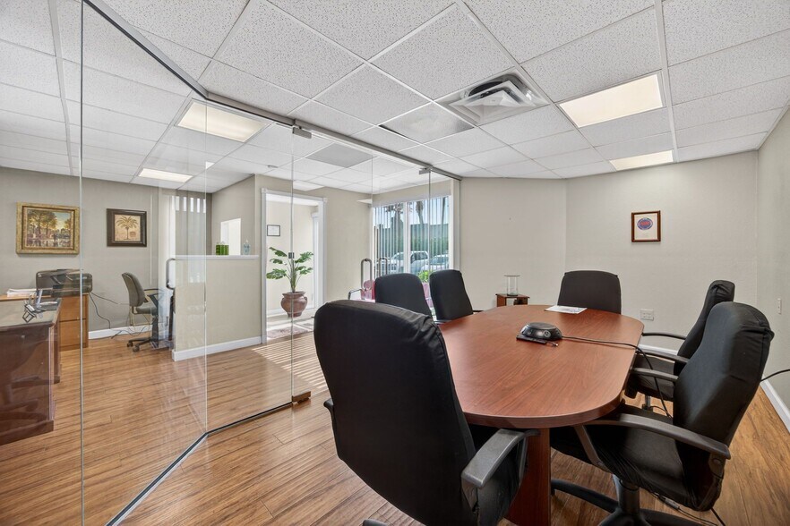 16155 W 117th Ave, Miami, FL à vendre - Photo du bâtiment - Image 3 de 18
