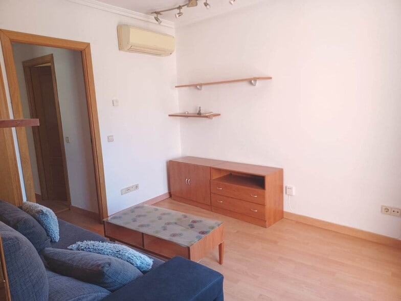 Immeuble residentiel dans Madrid, Madrid à vendre - Photo intérieure - Image 2 de 11