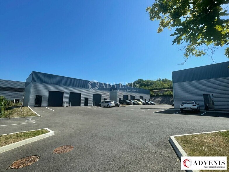 Local d'activités dans Bassens à vendre - Photo du bâtiment - Image 1 de 9